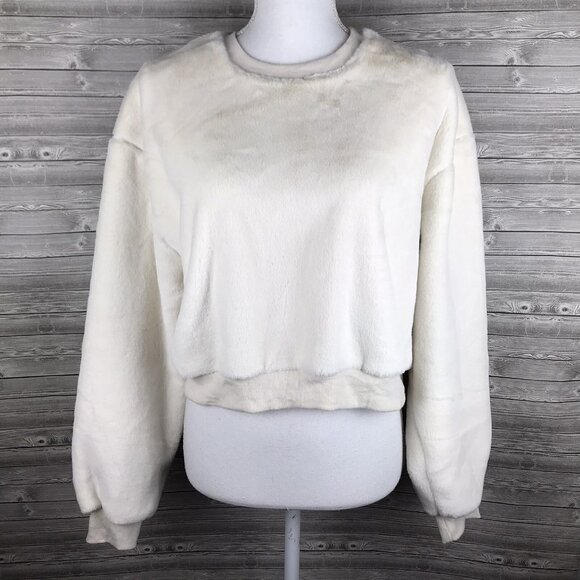 Ontwelfth Womens Small Cream Cozy Soft Fuzzy Cropped Crew Neck Pull Over Sweater - Picture 1 of 11